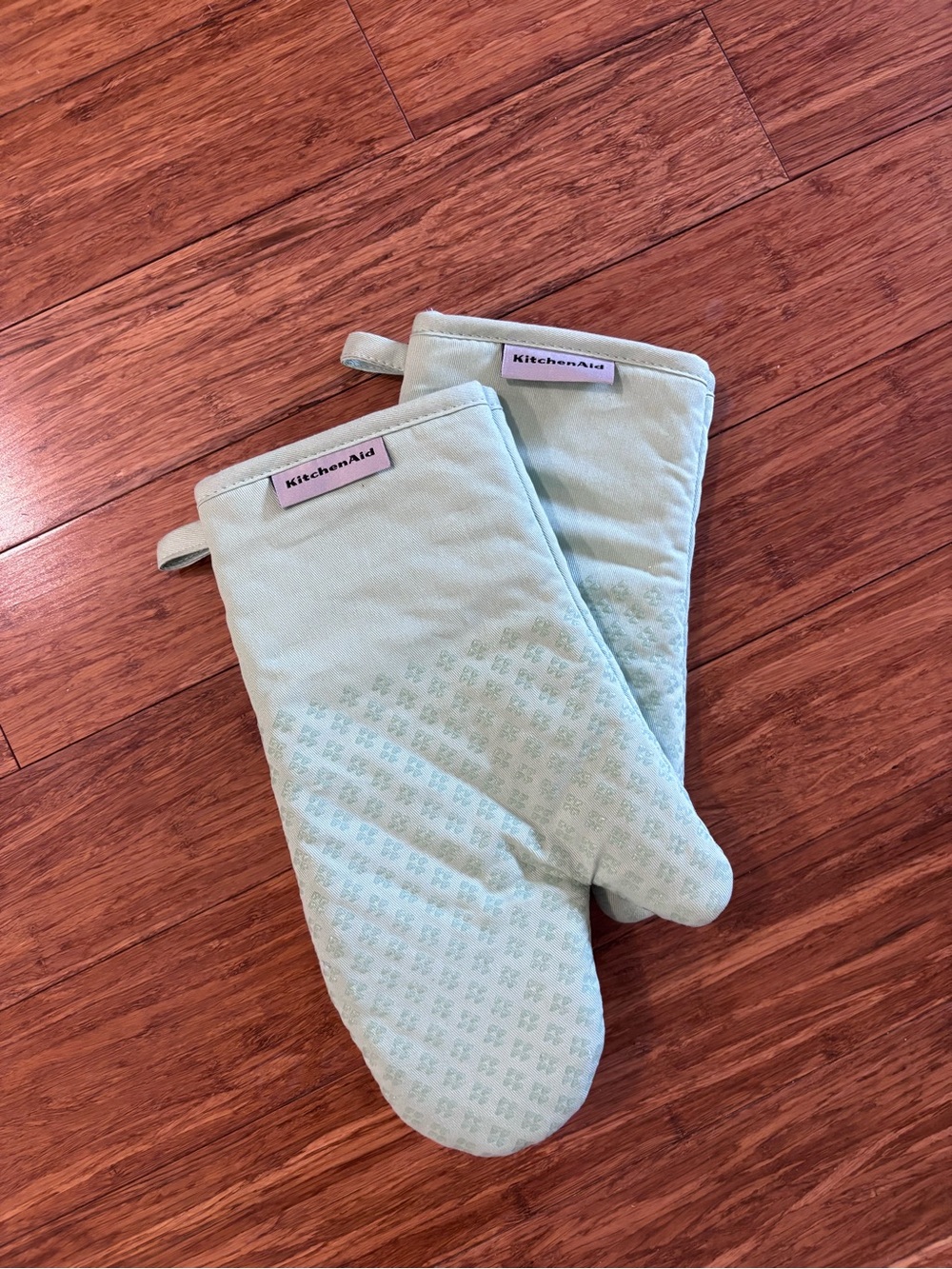 KitchenAid Light Mint Quilted Oven Mitts